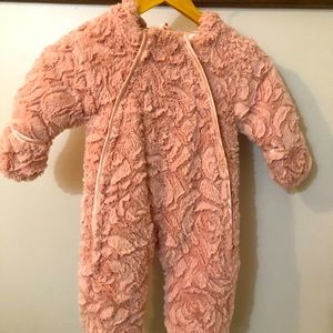 Like new twisted faux fur onesie. OK! Baby Apparel 6-9 month blush rose pink